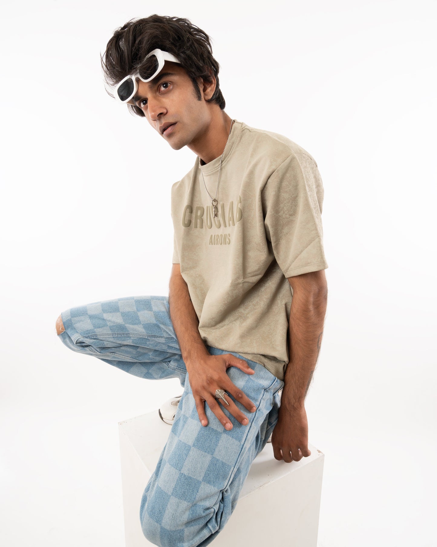 CRUCIALS OVERSIZED T-SHIRT - MOSS GREEN