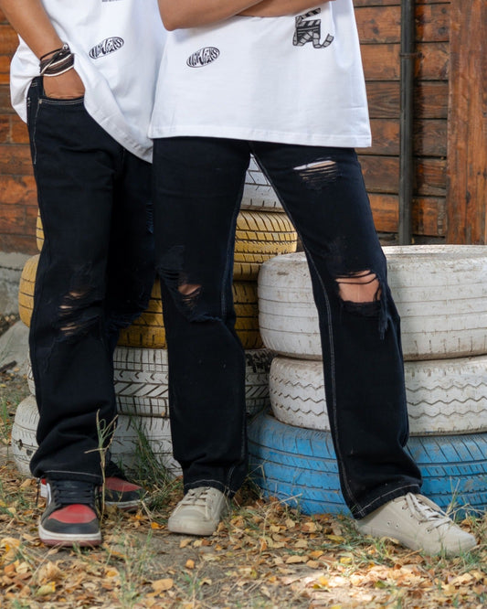 INFINITE BLACK RIPPED DENIM