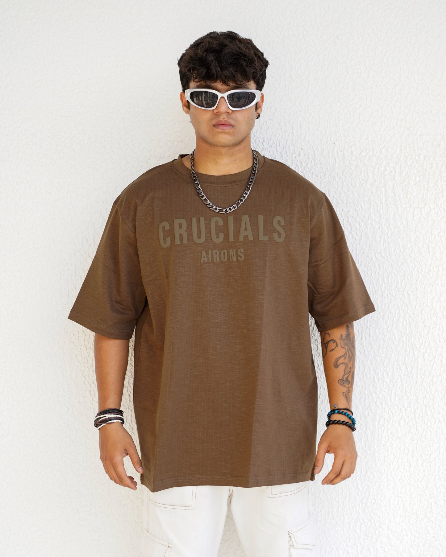 CRUCIALS 2.0 OVERSIZED T-SHIRT - BROWN